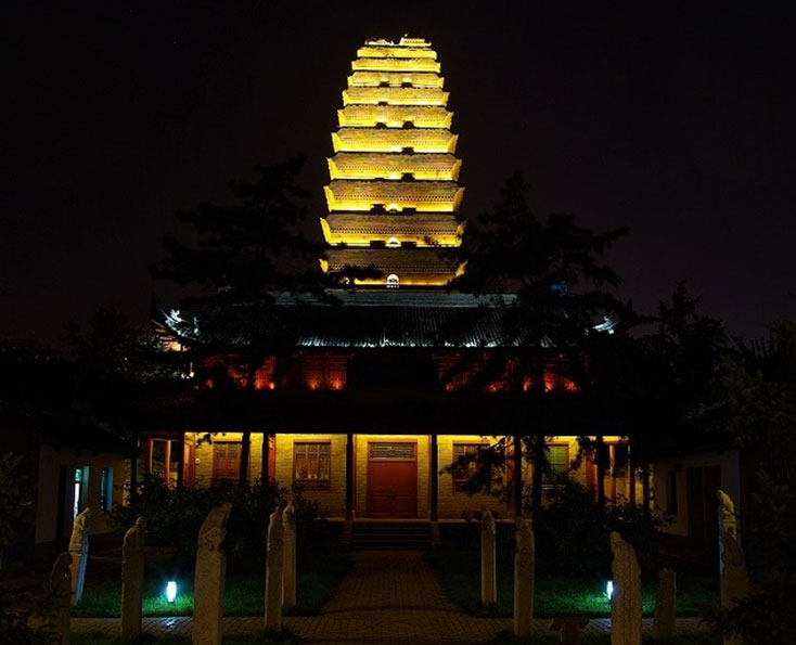 小間距LED顯示屏